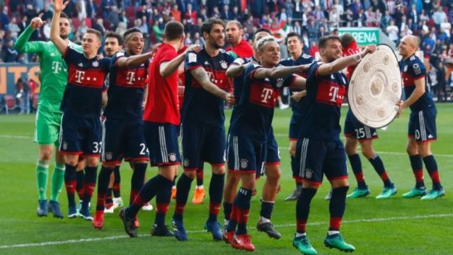  曼城逆转战胜利物浦 榜首优势扩大  