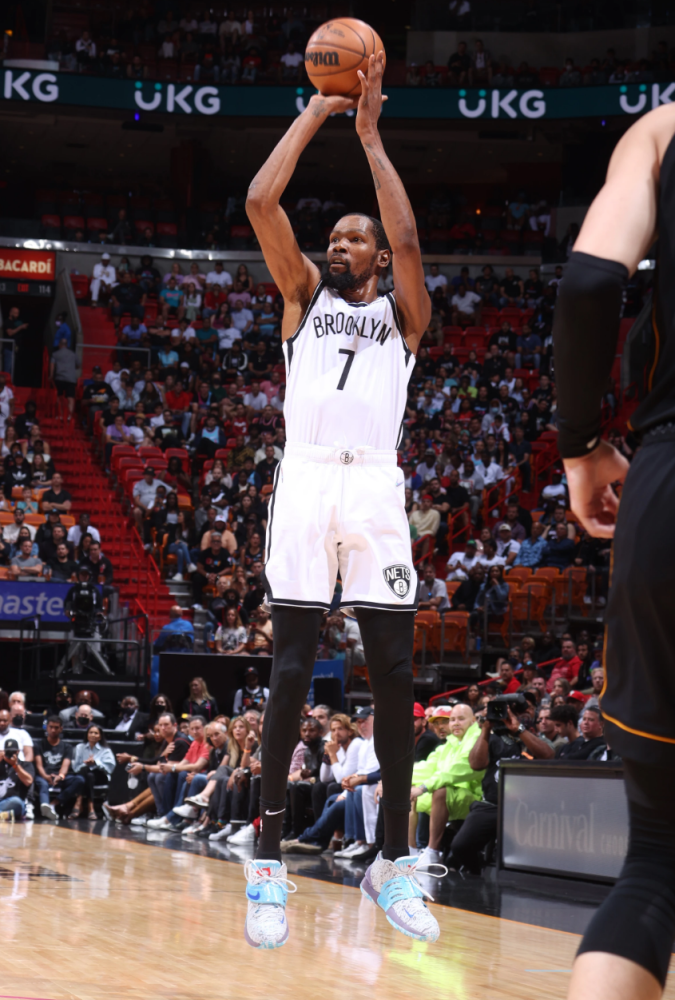  里尔锋线全面开花客场轻取昂热收获三分