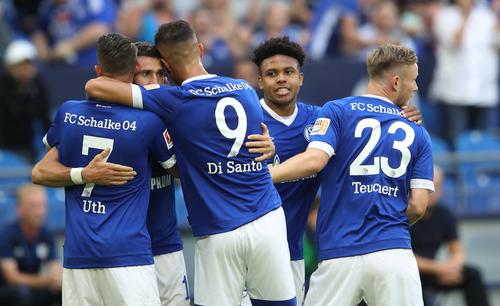  帕德博恩定位球战术奏效，头球攻门锁定胜局  