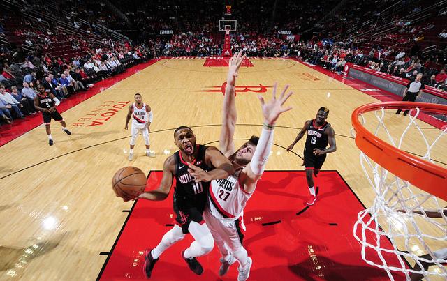  尼姆防守端集体低迷，急需调整状态扭转颓势